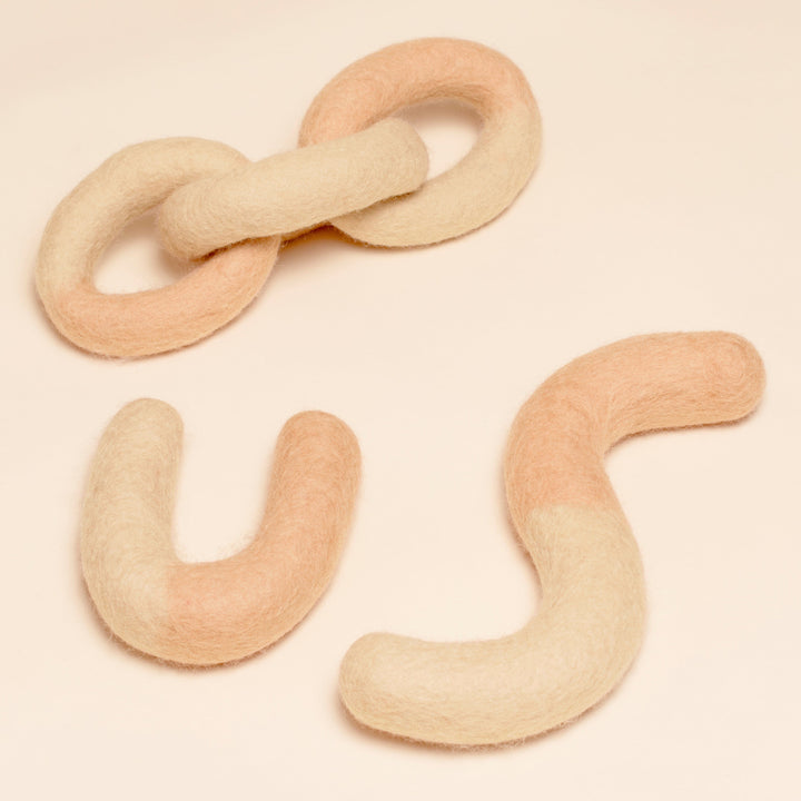 Awoo Archie Felt Dog Toy