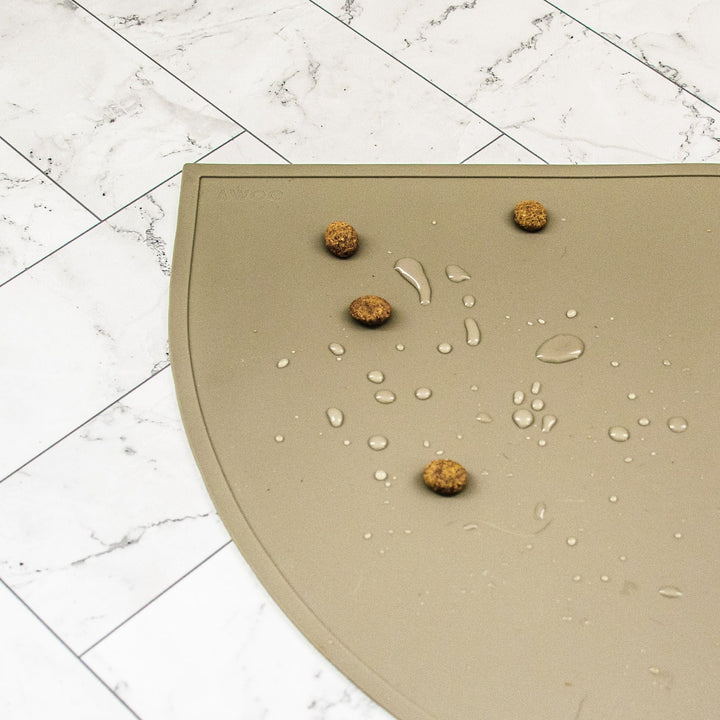 Awoo Silicone Splash Feeding Mat For Dogs
