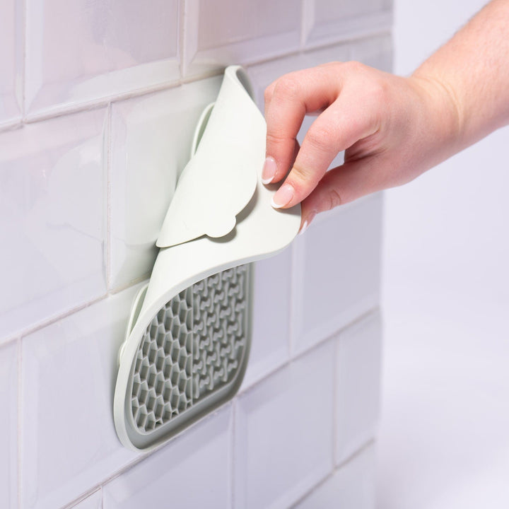 Awoo Smoosh Lick Mat For Dogs