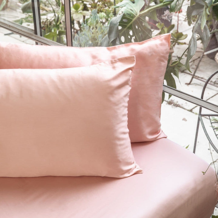 ettitude Cloud Pink / Cal King Signature Sateen Fitted Sheet