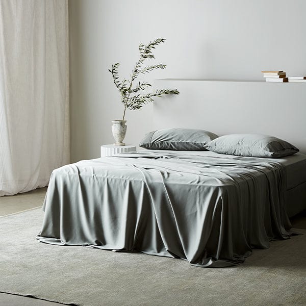 ettitude Sage / Twin XL Signature Sateen Sheet Set