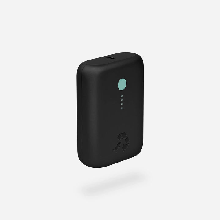 Nimble Black / 5200 mAh CHAMP Lite Portable Charger