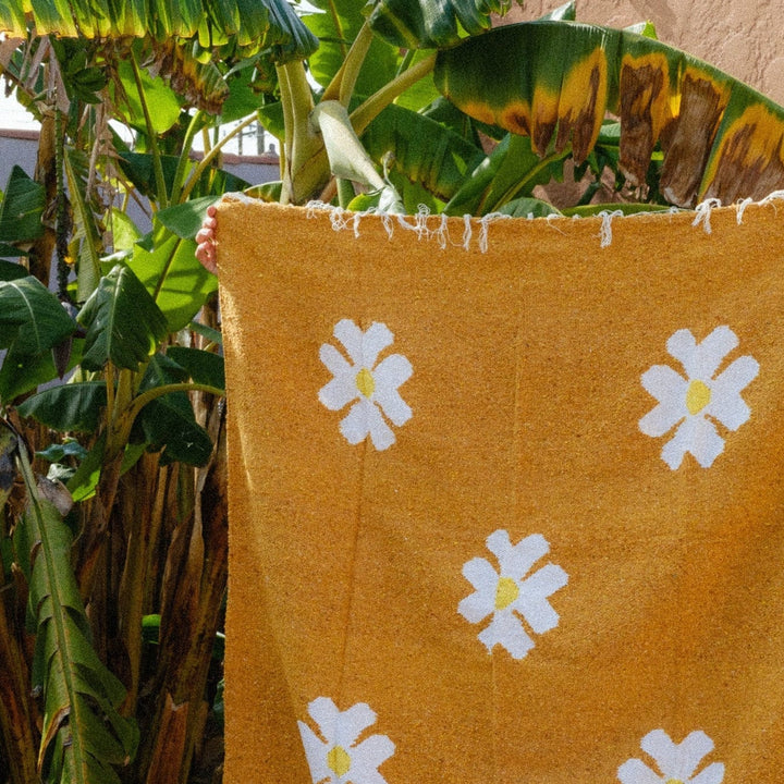 Sundream Coffee Flora Gold Throw / 83 x 52 inches Recycled Beach Throws