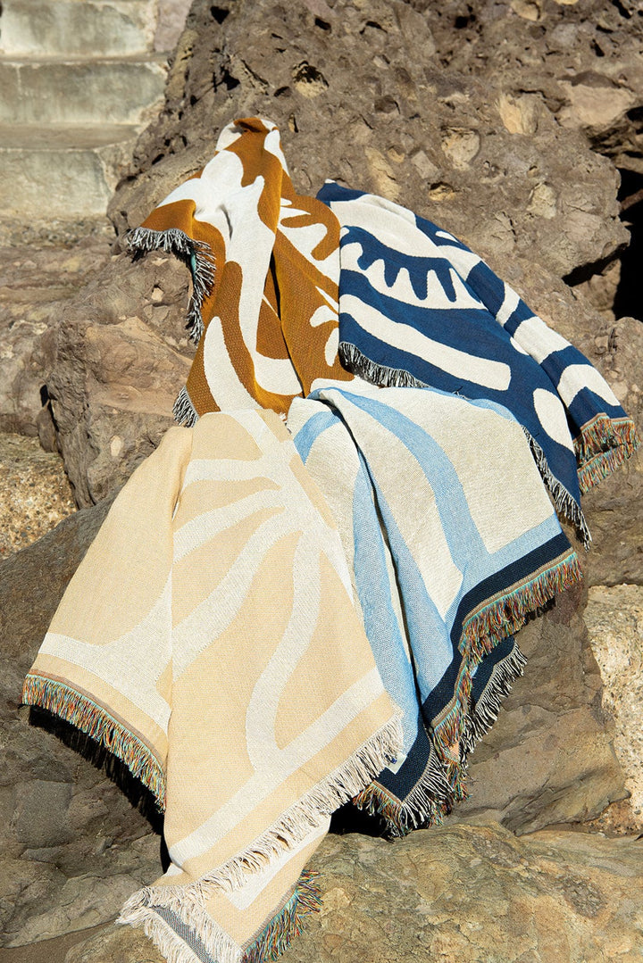 Sundream Horizon Heritage Woven Throw - Sand