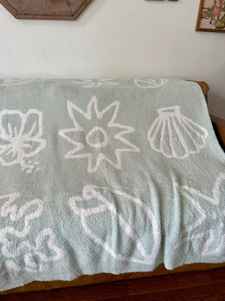 Sundream Tide Plush Throw - Seafoam