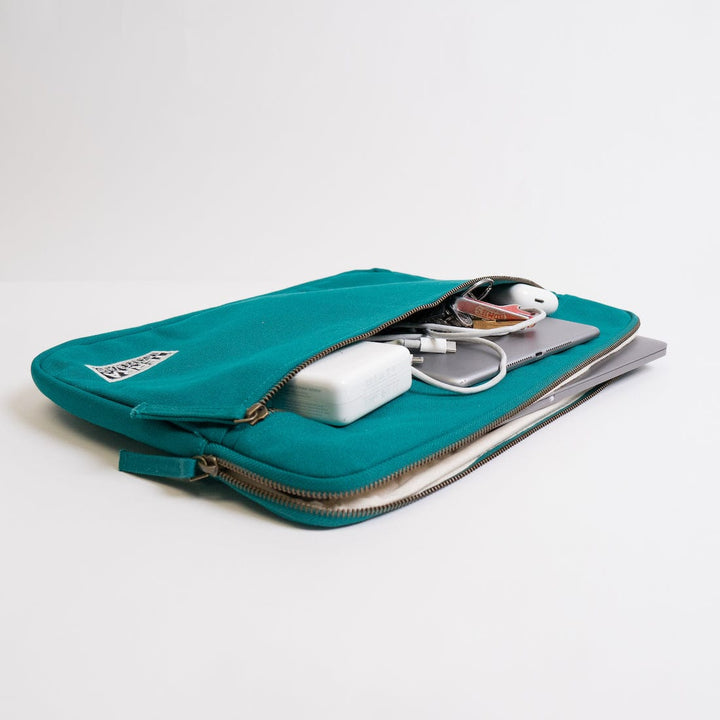 Terra Thread® Organic Cotton Laptop Sleeve 15 in