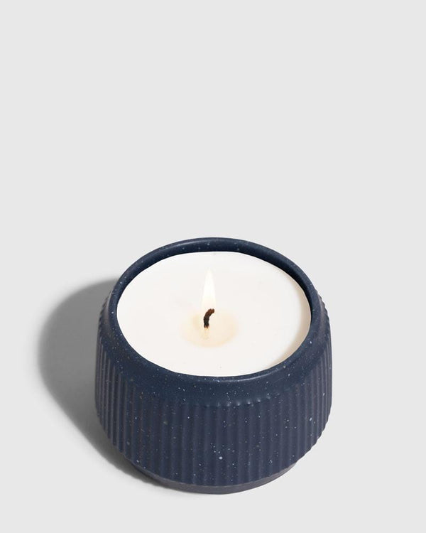 United By Blue INDIGO 14 oz. Ceramic Keepsake Candle - Surf