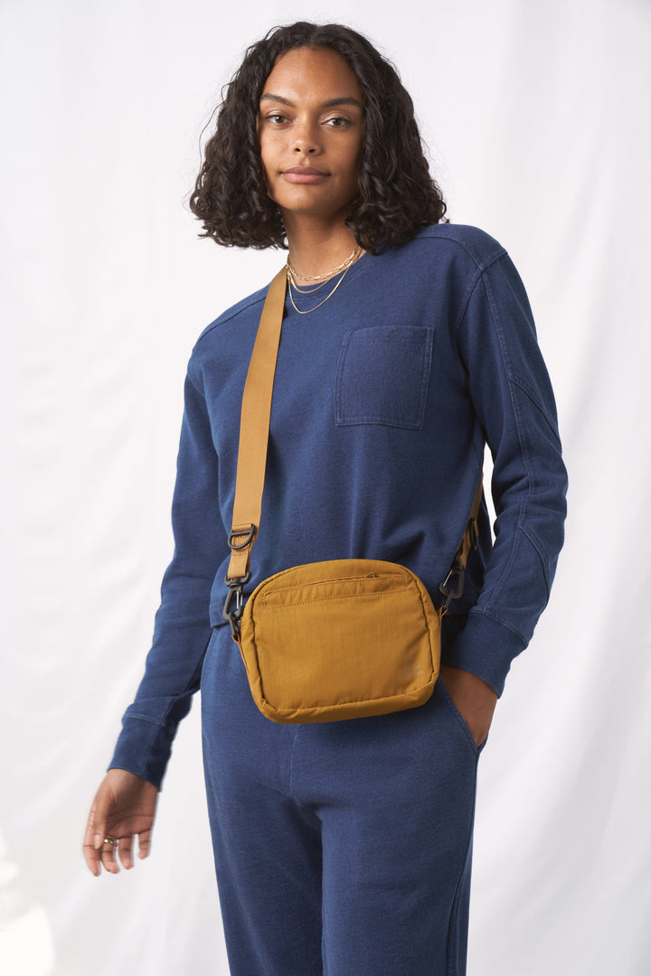 United By Blue (Re)active™ 2L Convertible Crossbody