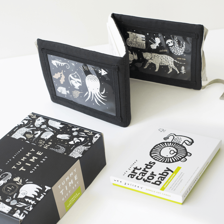 Wee Gallery Baby Tummy Time Gallery with Mirror Gift Set