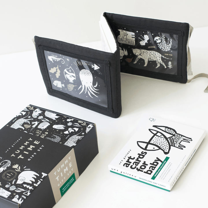 Wee Gallery Baby Tummy Time Gallery with Mirror Gift Set