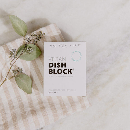 https://shop.zerowastestore.com/cdn/shop/products/no-tox-life-dish-washing-block-dish-soap-bar-zero-waste-vegan-6oz-31591811285103.jpg?v=1665429700&width=500